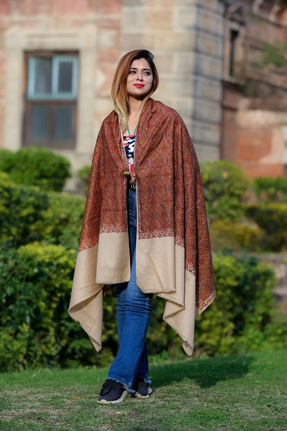 Charismatic Beige Colour Embroidered Sozni Shawl Enriched With Beautiful Jaal Pattern Having Paisley And Border