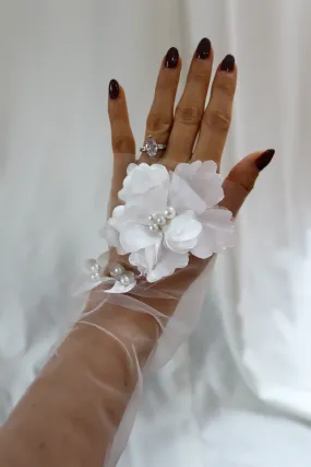 Short Fingerless Wedding Gloves with Floral Details