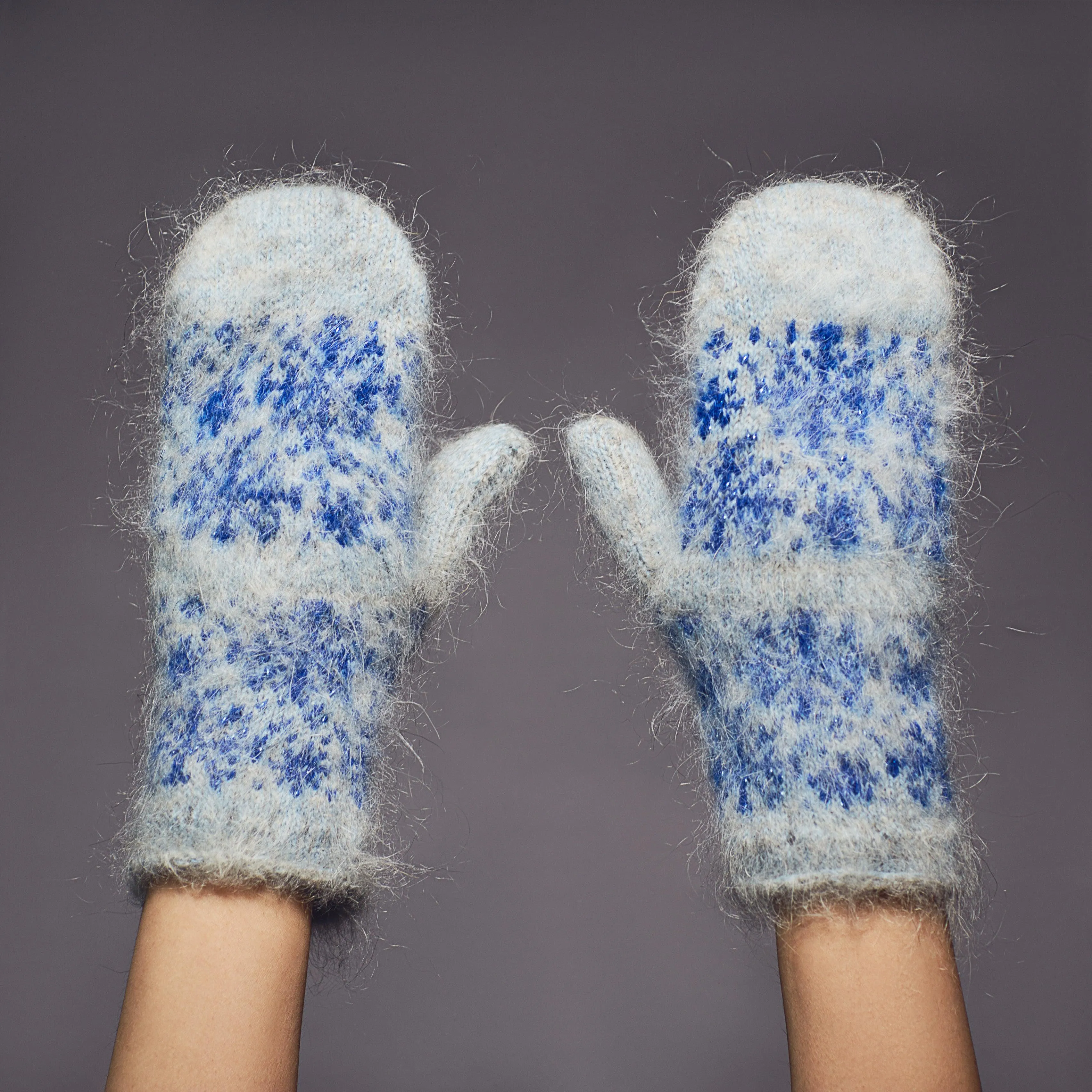 Women's Crystal Frost Non-Binding Goat Wool Mittens