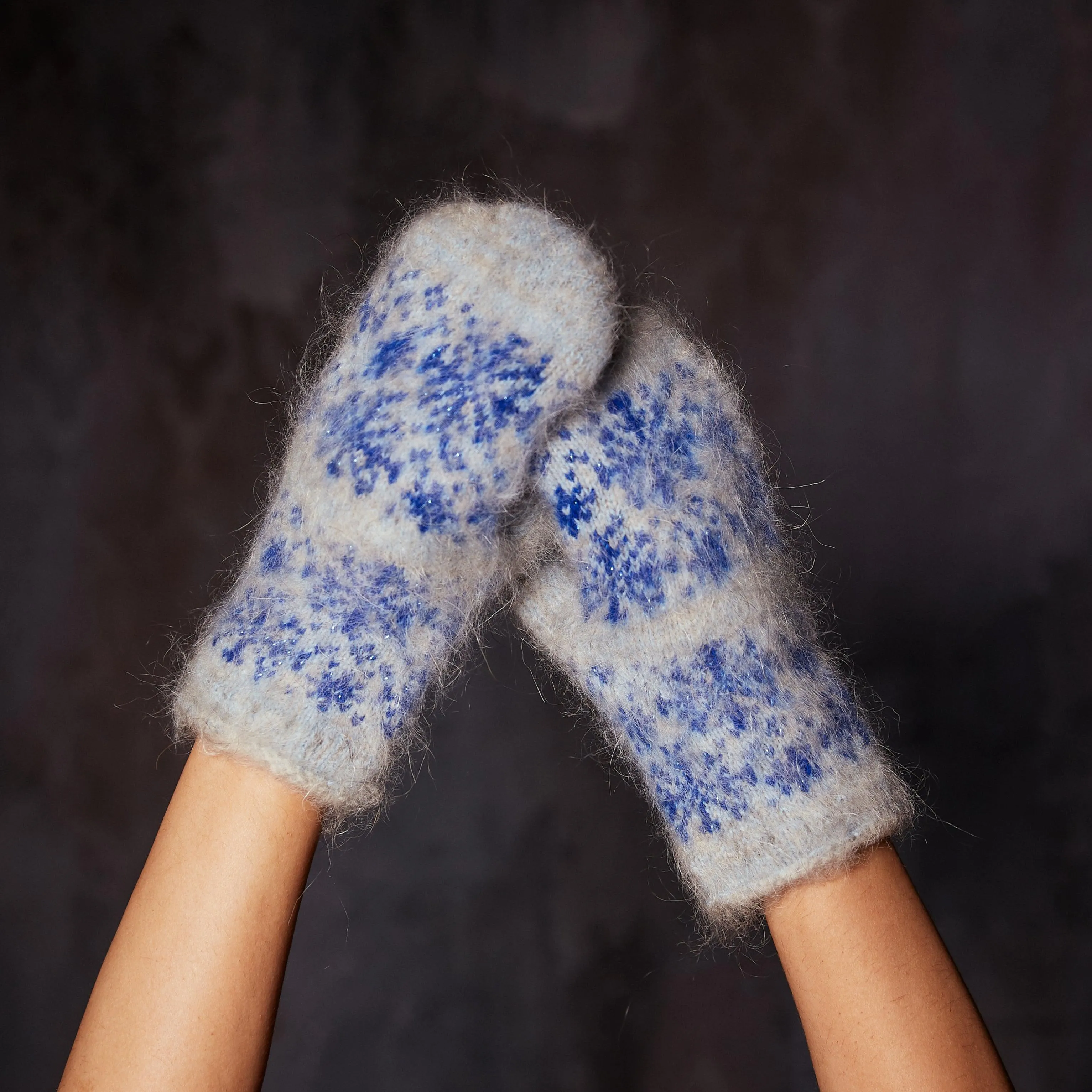 Women's Crystal Frost Non-Binding Goat Wool Mittens